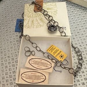 Estrella Silver Chain Necklace with Unique Star Pendant NIB